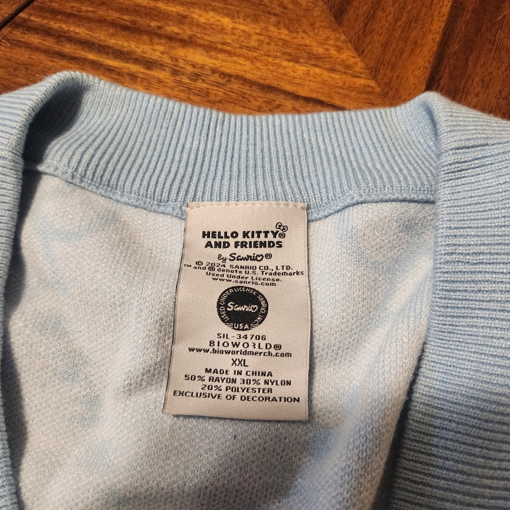 Hello Kitty Sanrio Light Blue and White Cardigan Size XXL - Picture 10 of 10
